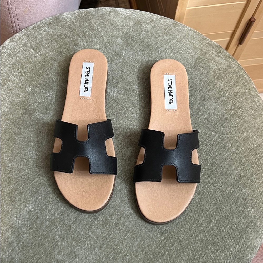 Steve Madden Black Leather Slide Sandals